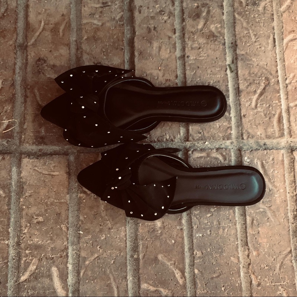 Black slides